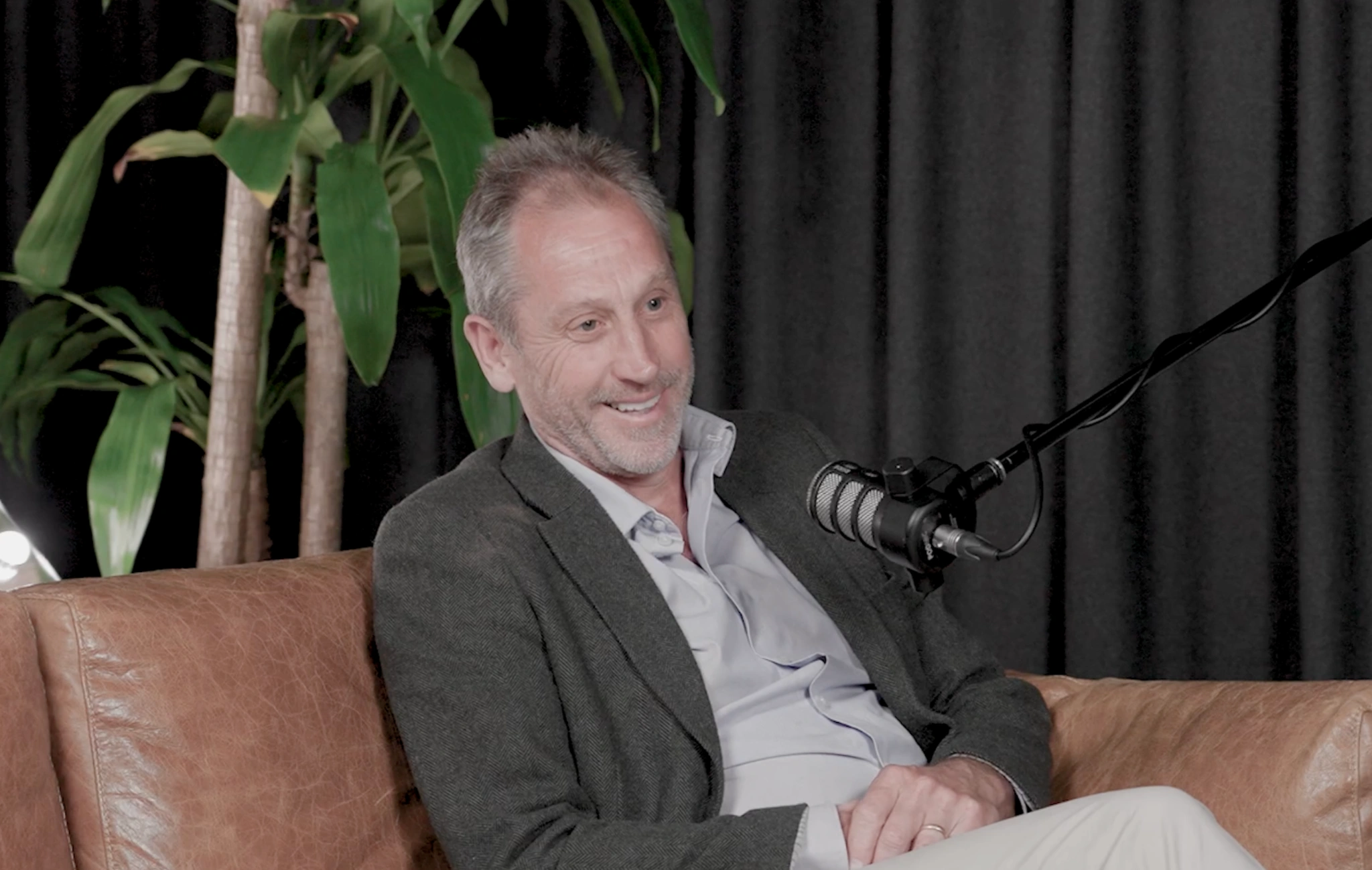 Charles Davidson - Building a Global Wellness Movement Hear Me Roar with Kate Save & Tobi Skovron What if hot springs weren’t a luxury… but essential human infrastructure?