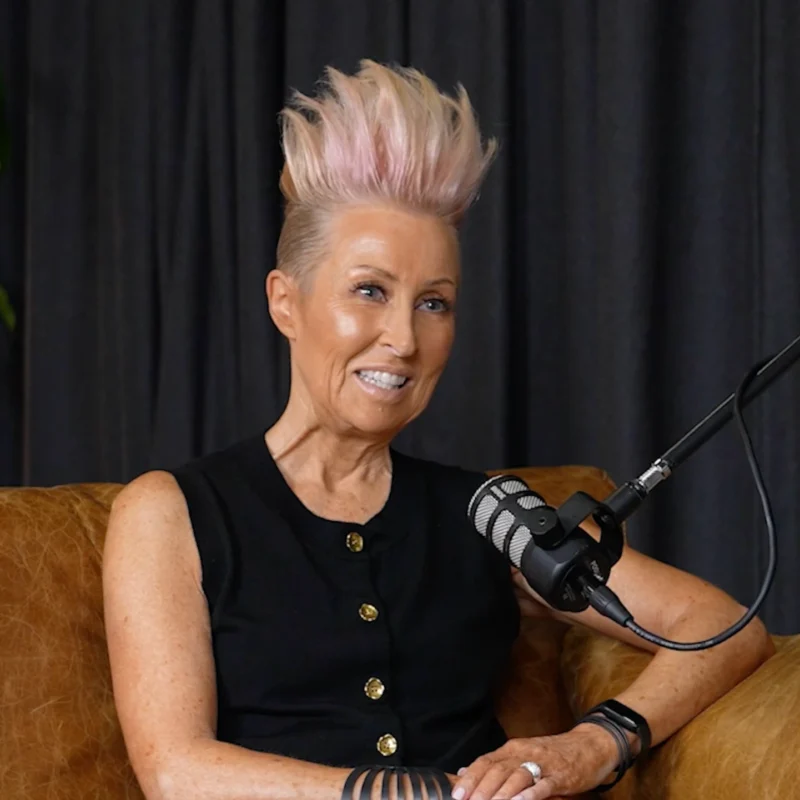 Di Gillett on the Hear Me ROAR podcast discussing leadership, reinvention and Power Of Women